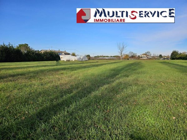 terreno edificabile in vendita a Cavallino-Treporti in zona Punta Sabbioni