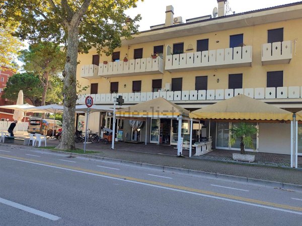 negozio in vendita a Cavallino-Treporti in zona Cavallino