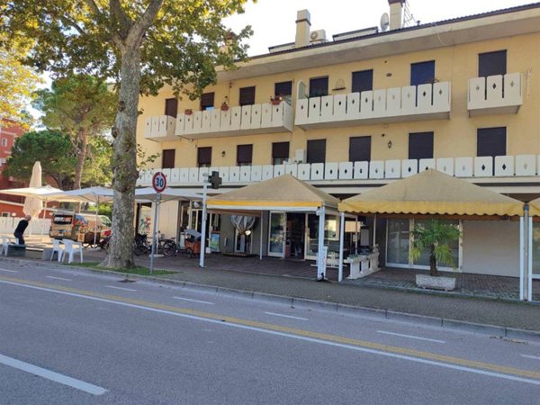 negozio in vendita a Cavallino-Treporti in zona Cavallino