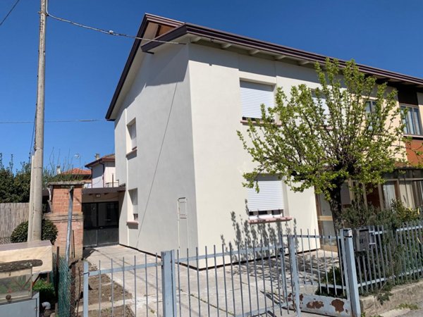casa indipendente in vendita ad Abano Terme