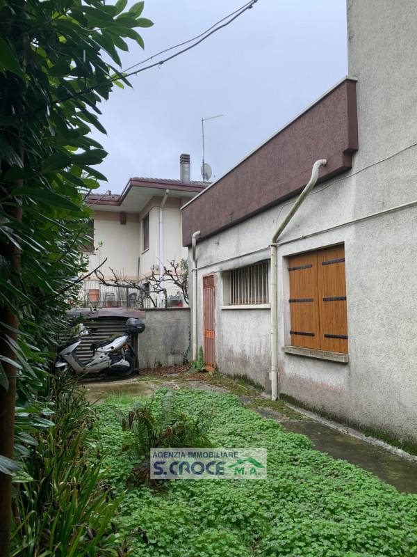 casa indipendente in vendita ad Abano Terme