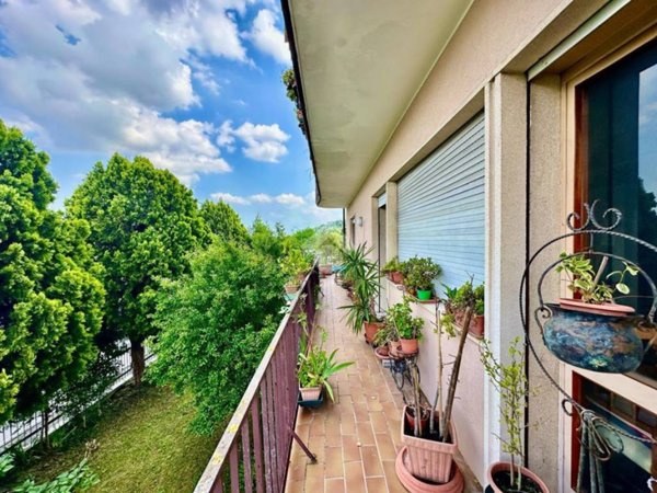 appartamento in vendita ad Abano Terme in zona Monteortone