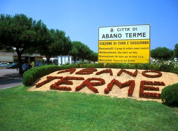negozio in vendita ad Abano Terme