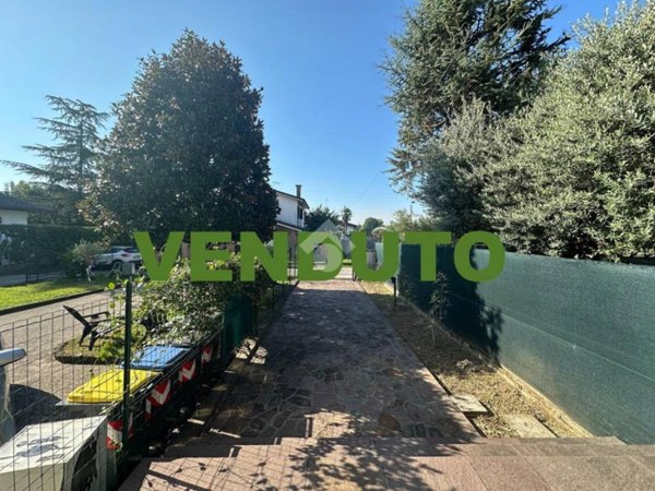 casa indipendente in vendita ad Abano Terme