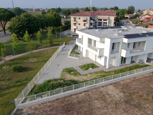 casa indipendente in vendita ad Abano Terme
