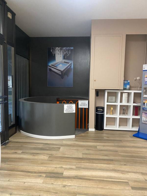 negozio in vendita ad Abano Terme