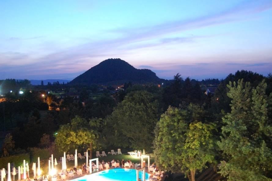 intera palazzina in vendita ad Abano Terme