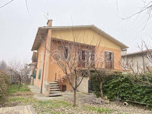 appartamento in vendita ad Abano Terme in zona Monterosso