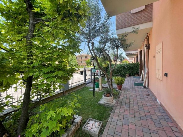 casa indipendente in vendita ad Abano Terme in zona Giarre