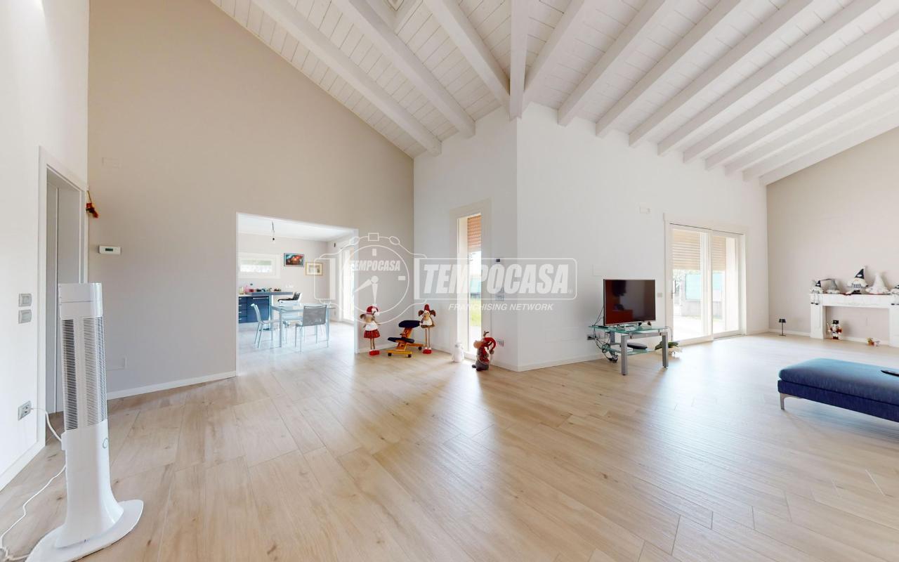 casa indipendente in vendita ad Abano Terme