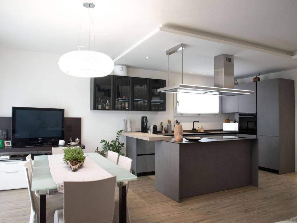 casa indipendente in vendita ad Abano Terme in zona Giarre