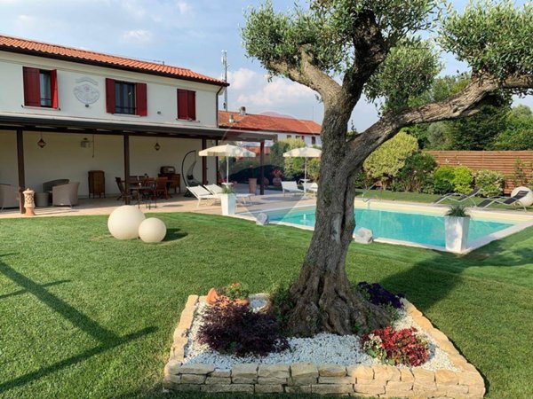 appartamento in vendita ad Abano Terme