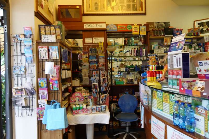 locale commerciale in vendita ad Abano Terme