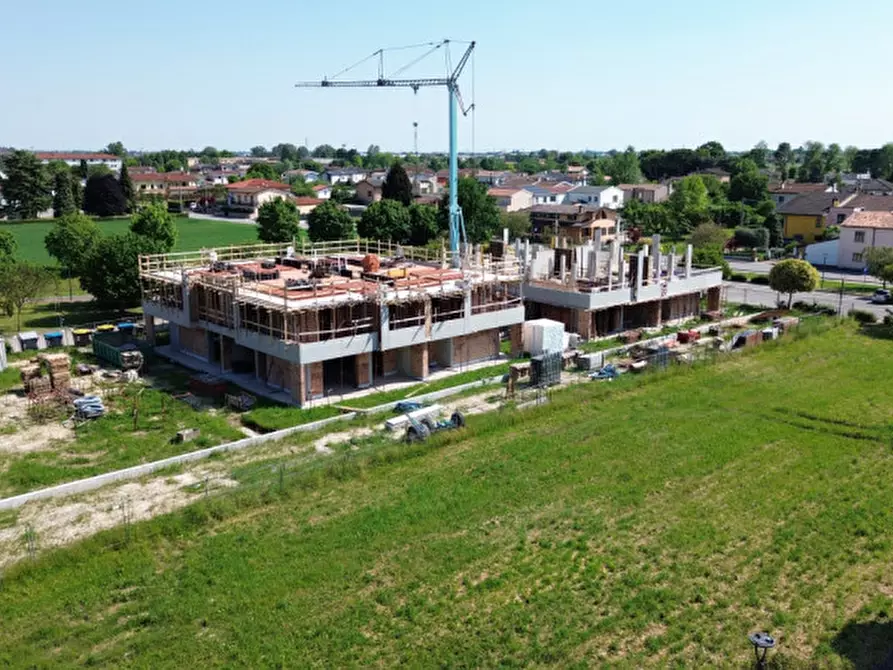 casa indipendente in vendita ad Abano Terme in zona Giarre