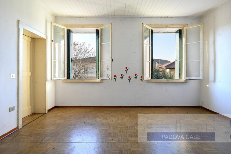 appartamento in vendita ad Abano Terme in zona Monterosso