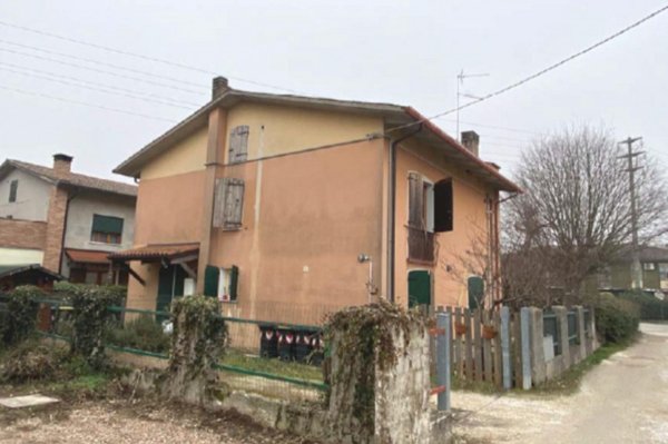 appartamento in vendita ad Abano Terme in zona Monterosso