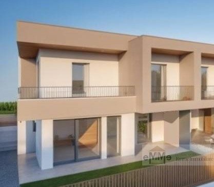 casa indipendente in vendita ad Abano Terme in zona Giarre