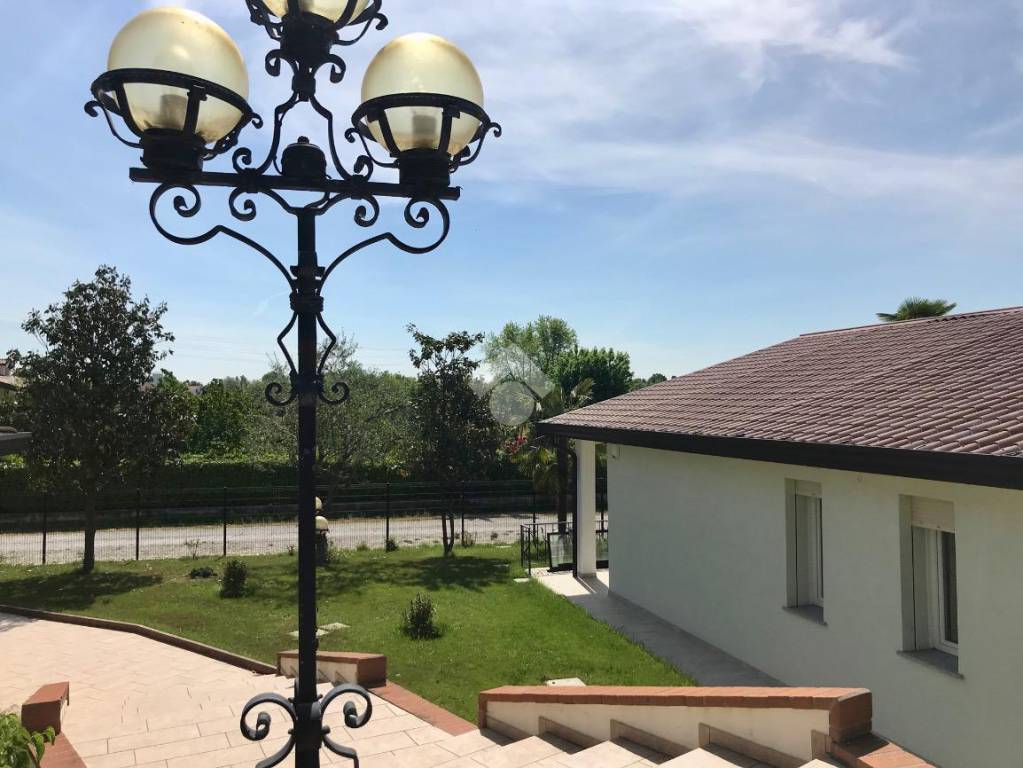 appartamento in vendita ad Abano Terme in zona Monteortone