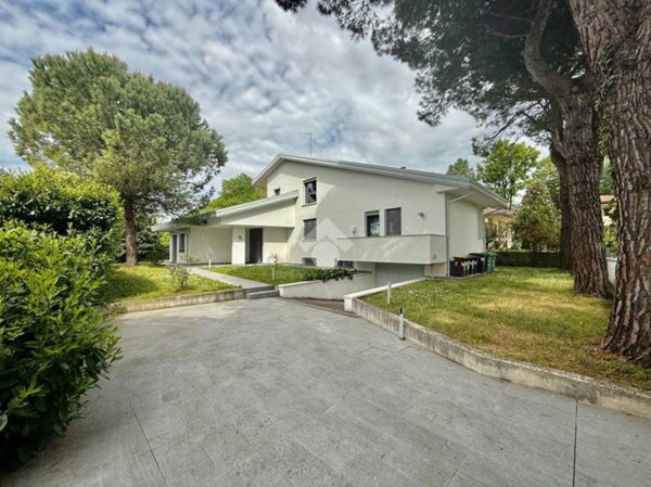 casa indipendente in vendita ad Abano Terme