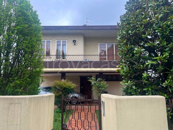 casa indipendente in vendita ad Abano Terme