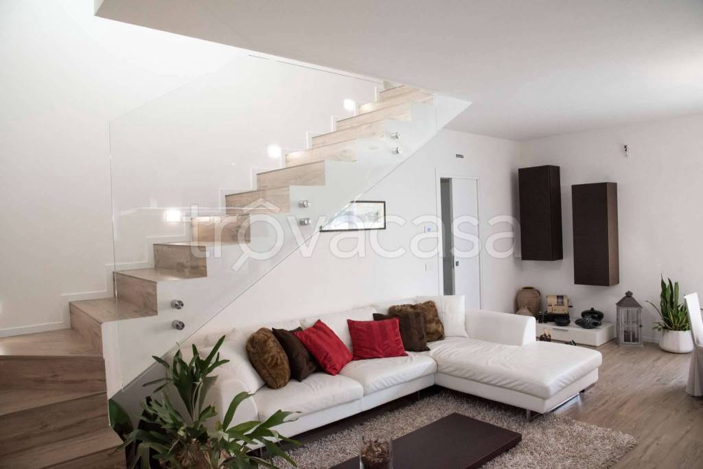 casa indipendente in vendita ad Abano Terme