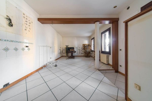 casa indipendente in vendita ad Abano Terme
