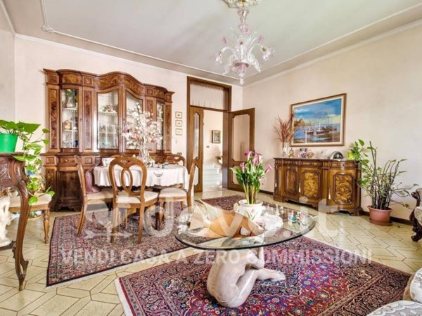 casa indipendente in vendita ad Abano Terme