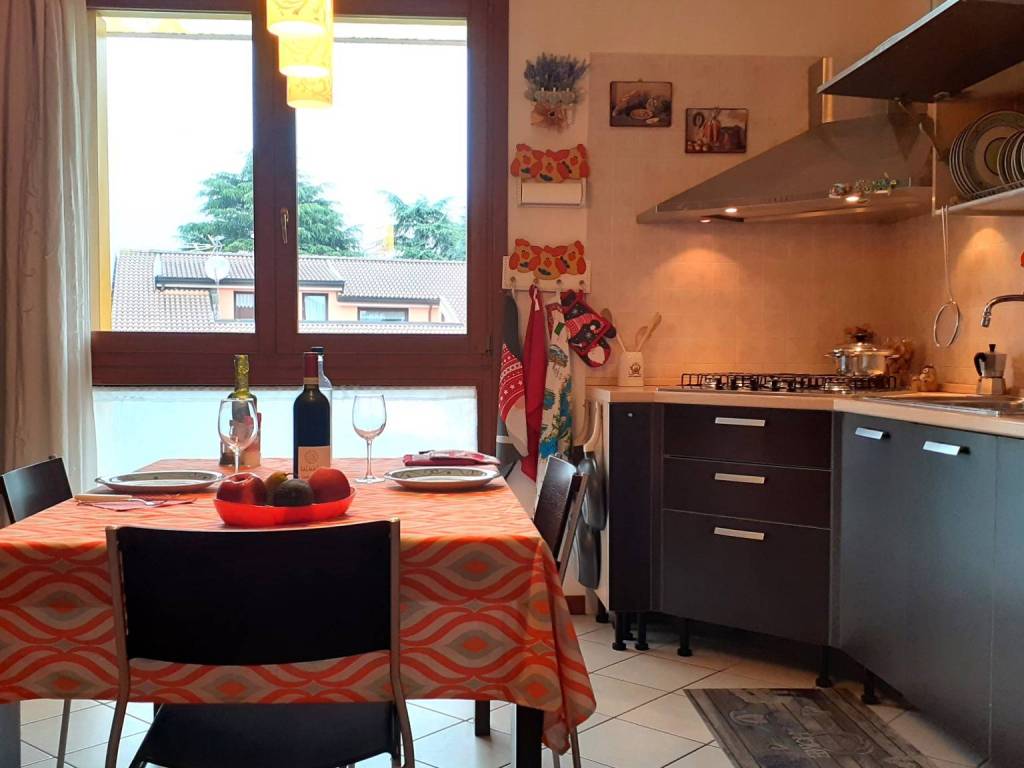 appartamento in vendita ad Abano Terme in zona Monteortone
