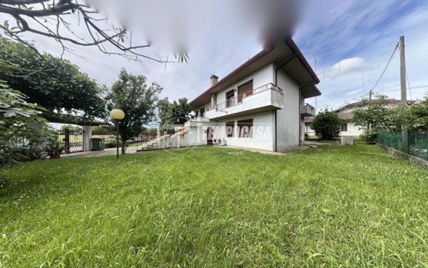 casa indipendente in vendita ad Abano Terme