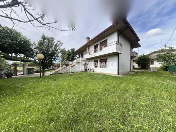 casa indipendente in vendita ad Abano Terme