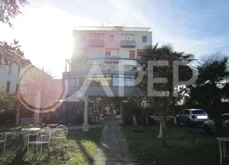 negozio in vendita ad Abano Terme