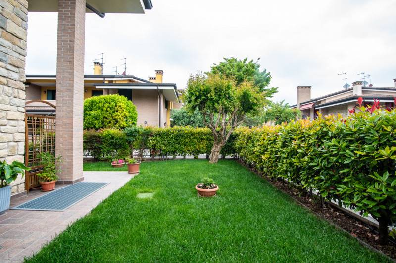 casa indipendente in vendita ad Abano Terme