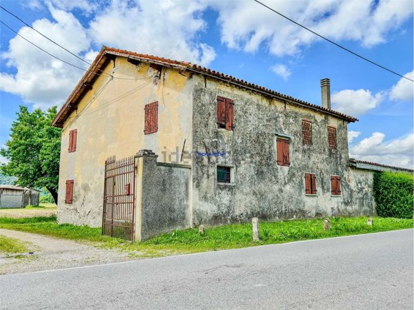 casa indipendente in vendita ad Abano Terme