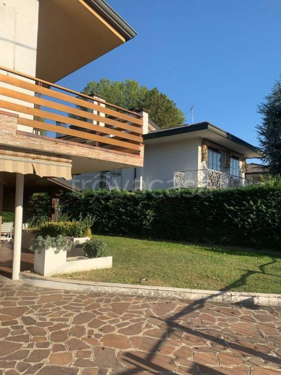casa indipendente in vendita ad Abano Terme