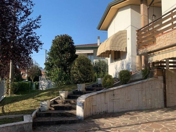 casa indipendente in vendita ad Abano Terme