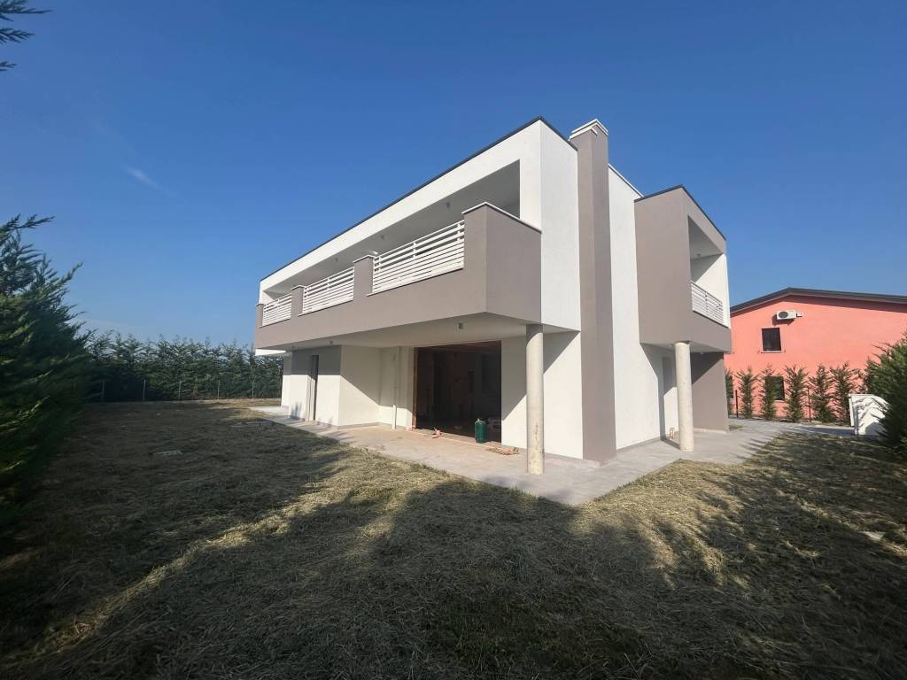 casa indipendente in vendita ad Abano Terme
