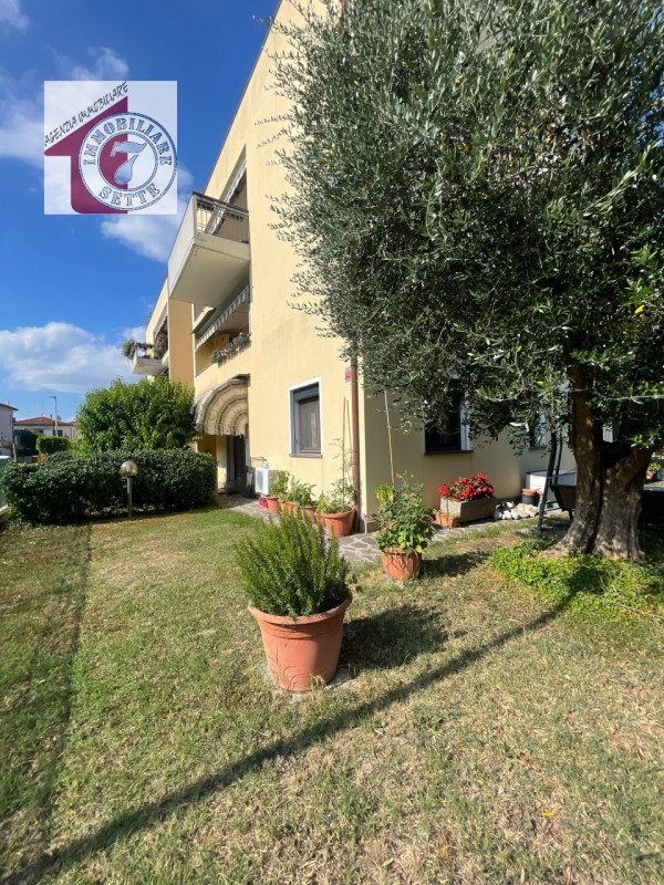 appartamento in vendita ad Abano Terme in zona Monteortone