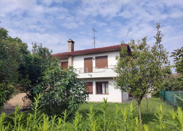 casa indipendente in vendita ad Abano Terme