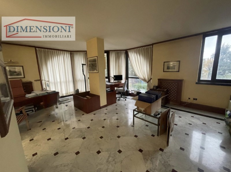 ufficio in vendita ad Abano Terme in zona Monteortone