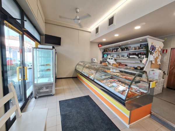 negozio in vendita ad Abano Terme