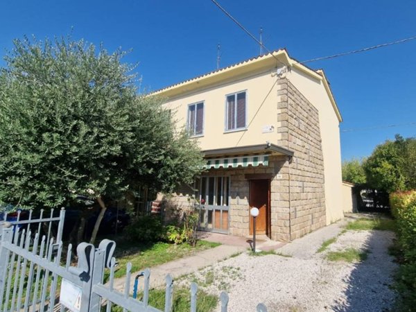 casa indipendente in vendita ad Abano Terme