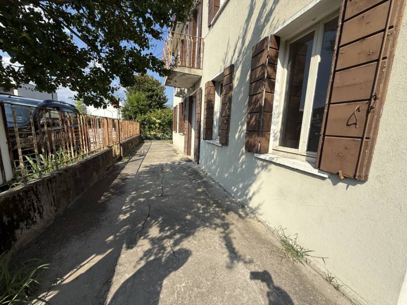 casa indipendente in vendita ad Abano Terme