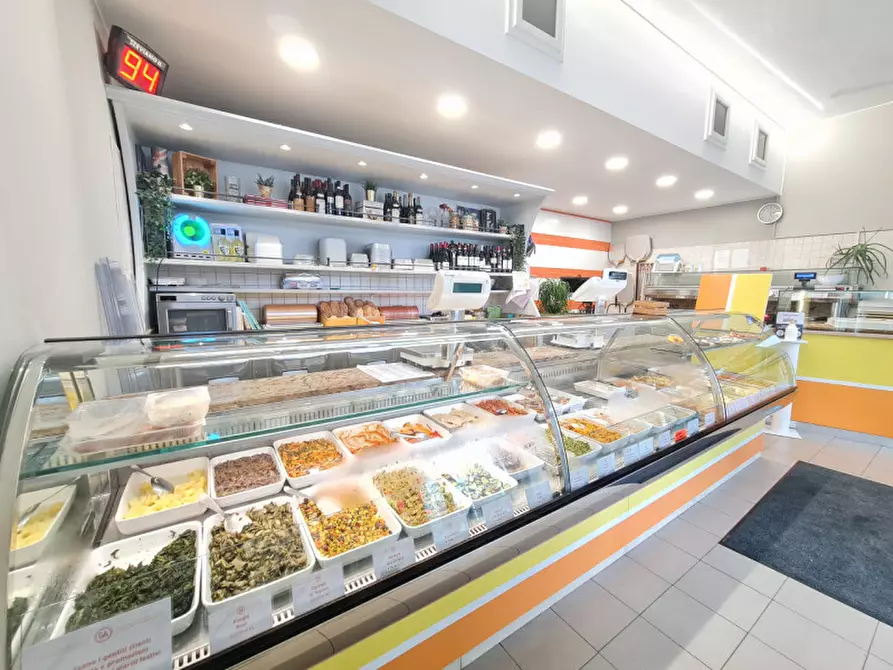 negozio in vendita ad Abano Terme