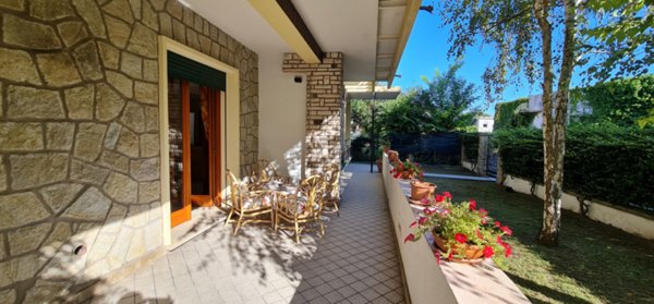 casa indipendente in vendita ad Abano Terme