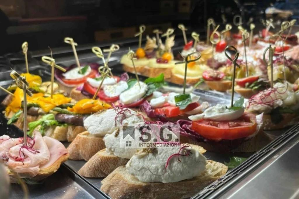 negozio in vendita ad Abano Terme