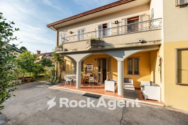 casa indipendente in vendita ad Abano Terme