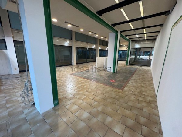 negozio in vendita ad Abano Terme
