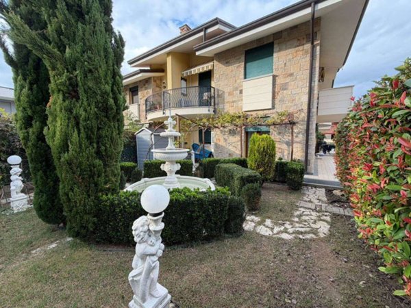 appartamento in vendita ad Abano Terme