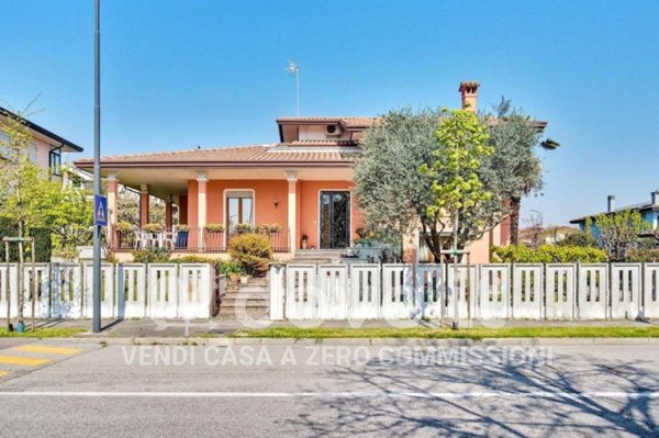 casa indipendente in vendita ad Abano Terme