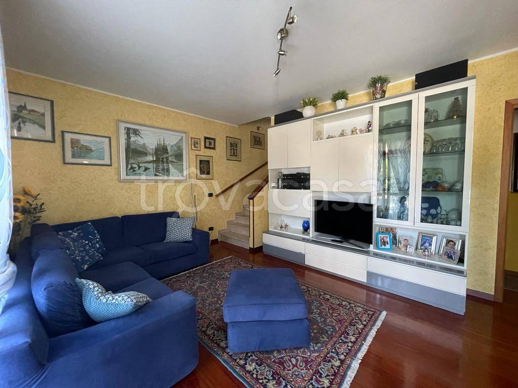 casa indipendente in vendita ad Abano Terme in zona Giarre